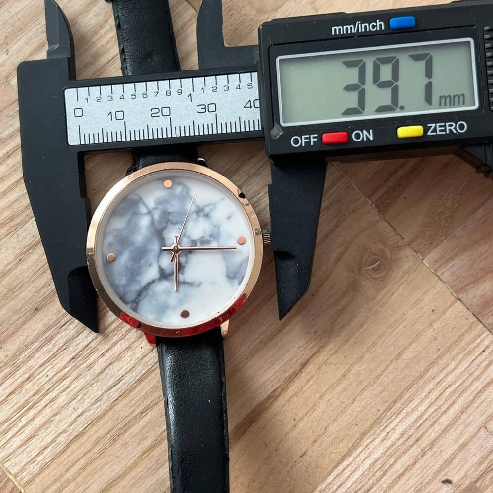 Fashion Watch Accutime Brand - Picture 9 of 11